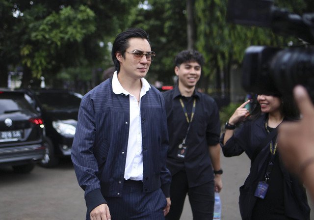 Sidang Perdana Gagal, Baim Wong dan Paula Bersiap Hadapi Sengketa Hak Asuh