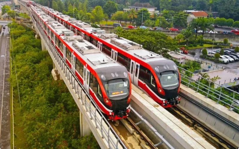 LRT Jabodebek Pulih Setelah Gangguan Pohon Tumbang, Operasional Kembali Normal